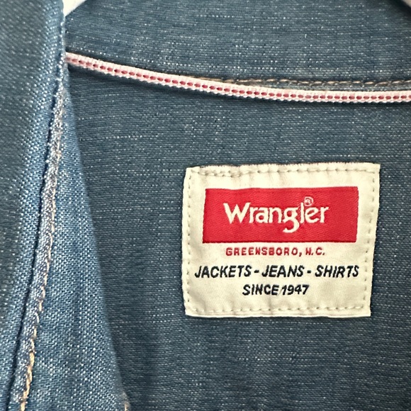Wrangler Dark Blue Denim Shirt - Picture 2 of 7